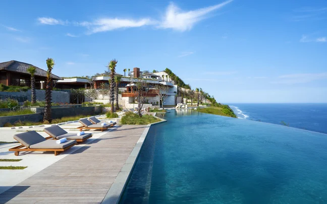 private airport transfer to six senses uluwatu bali