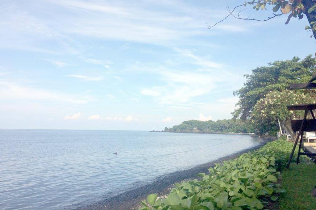 tulamben beach karangasem bali